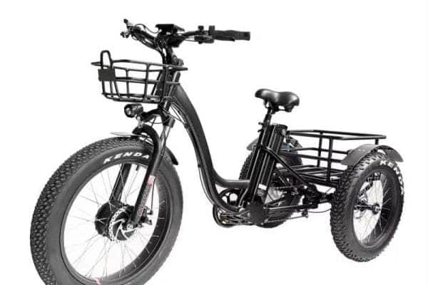Close-up of adjustable seat and handlebars on the eMobility Star Fat Tire Electric Tricycle for personalized comfort.