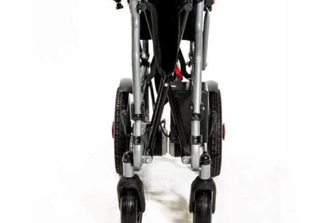 eVolt Traveler Power Chair featuring robust dual motors for enhanced mobility over various terrains.