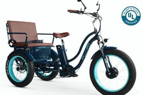 EVRYjourney 750W electric tricycle rickshaw with passenger seat, highlighting its powerful front hub motor for efficient transport.