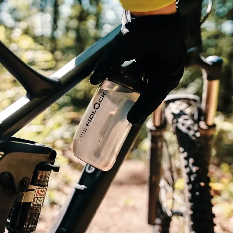 Fidlock Twist 450 Bottle + Bike Base detail