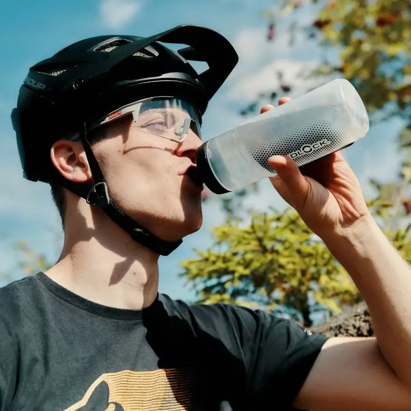 Fidlock Twist 600 Bottle + Bike Base detail