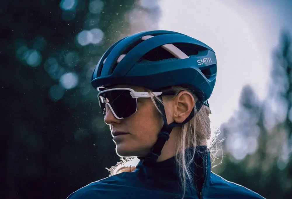 Smith Network MIPS Helmet detail